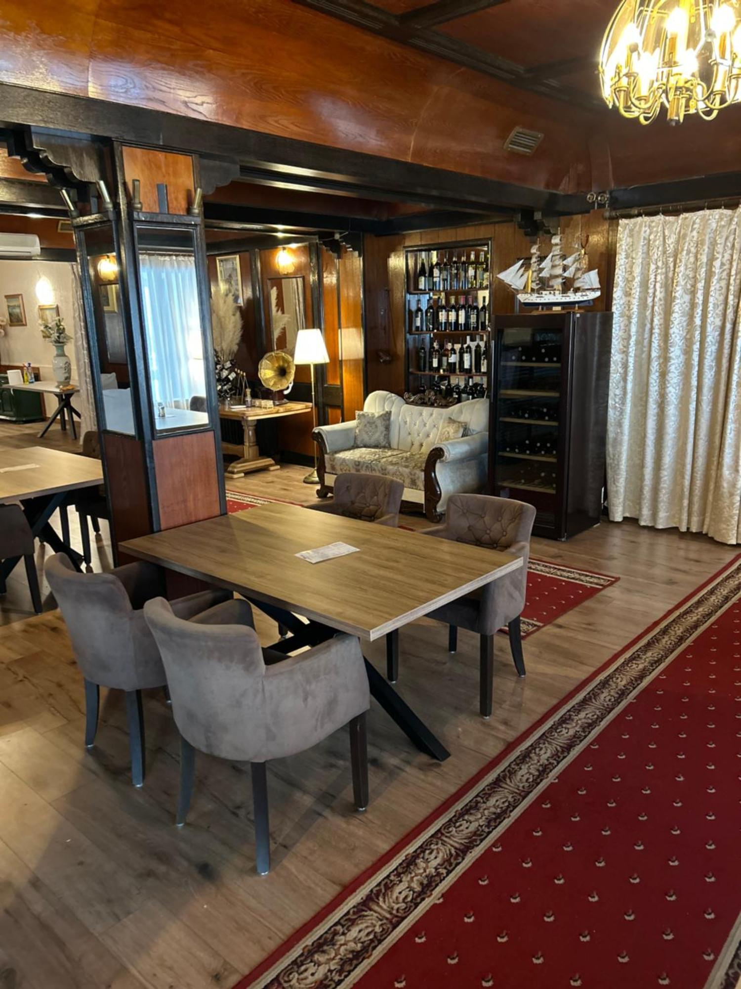 ססבטה Hotel Martini Zagreb Hotel And Restaurant מראה חיצוני תמונה