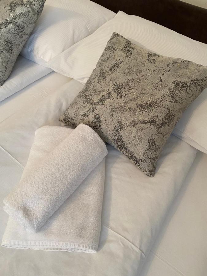 ססבטה Hotel Martini Zagreb Hotel And Restaurant מראה חיצוני תמונה