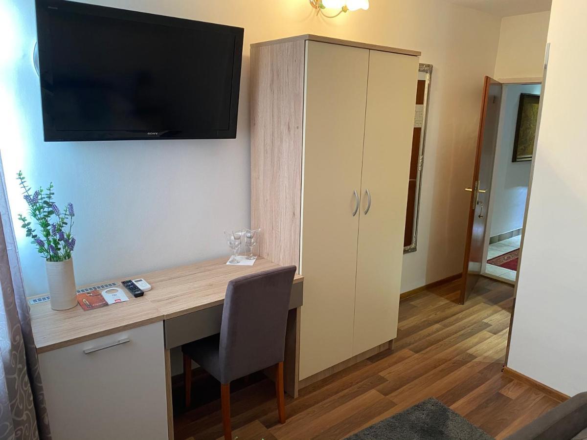 ססבטה Hotel Martini Zagreb Hotel And Restaurant מראה חיצוני תמונה