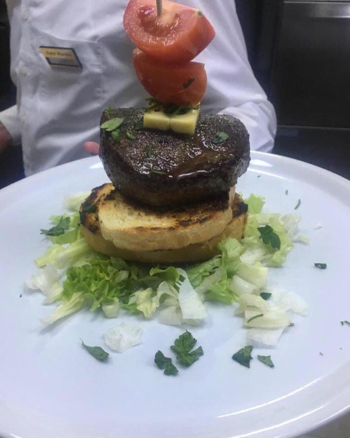 ססבטה Hotel Martini Zagreb Hotel And Restaurant מראה חיצוני תמונה