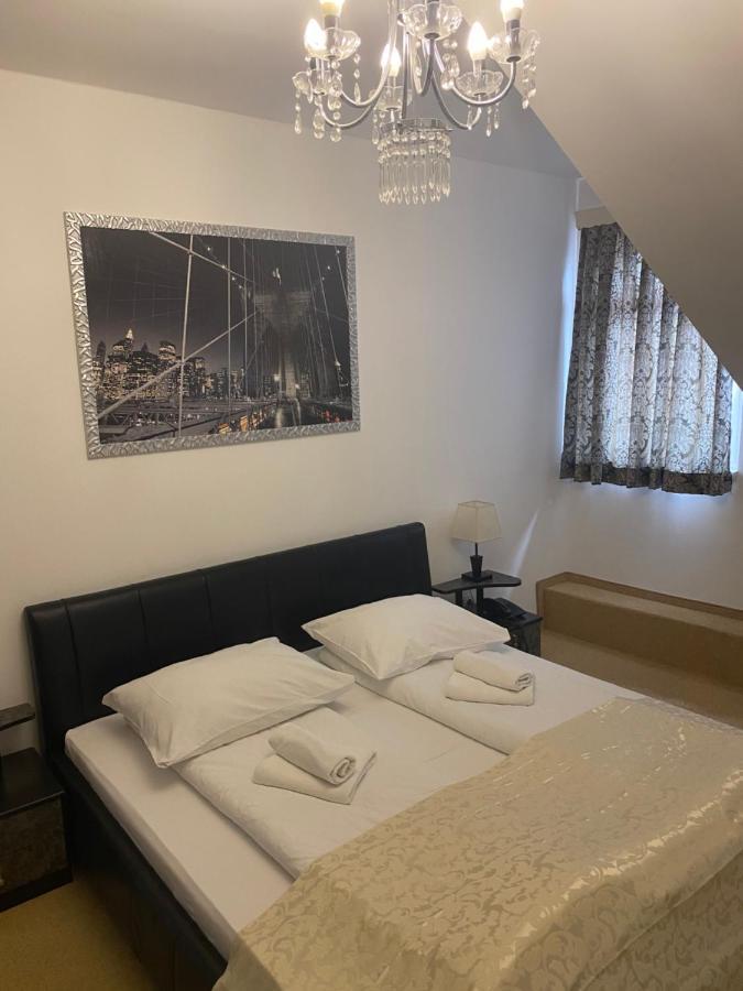 ססבטה Hotel Martini Zagreb Hotel And Restaurant מראה חיצוני תמונה